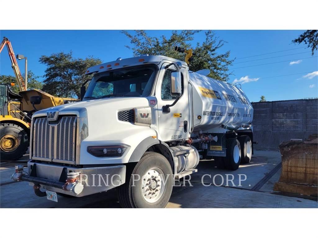 United WT5000 Вантажівки-цистерни