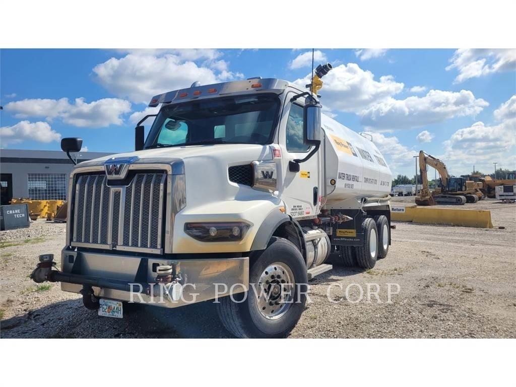 United WT5000 Вантажівки-цистерни