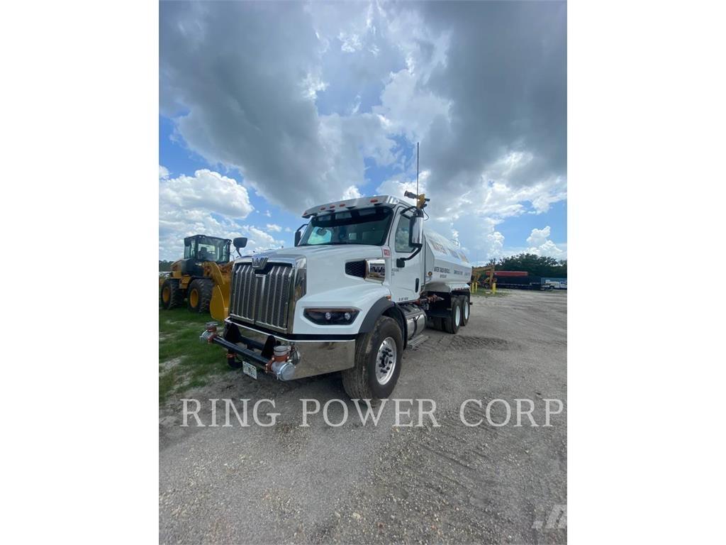 United WT5000 Вантажівки-цистерни