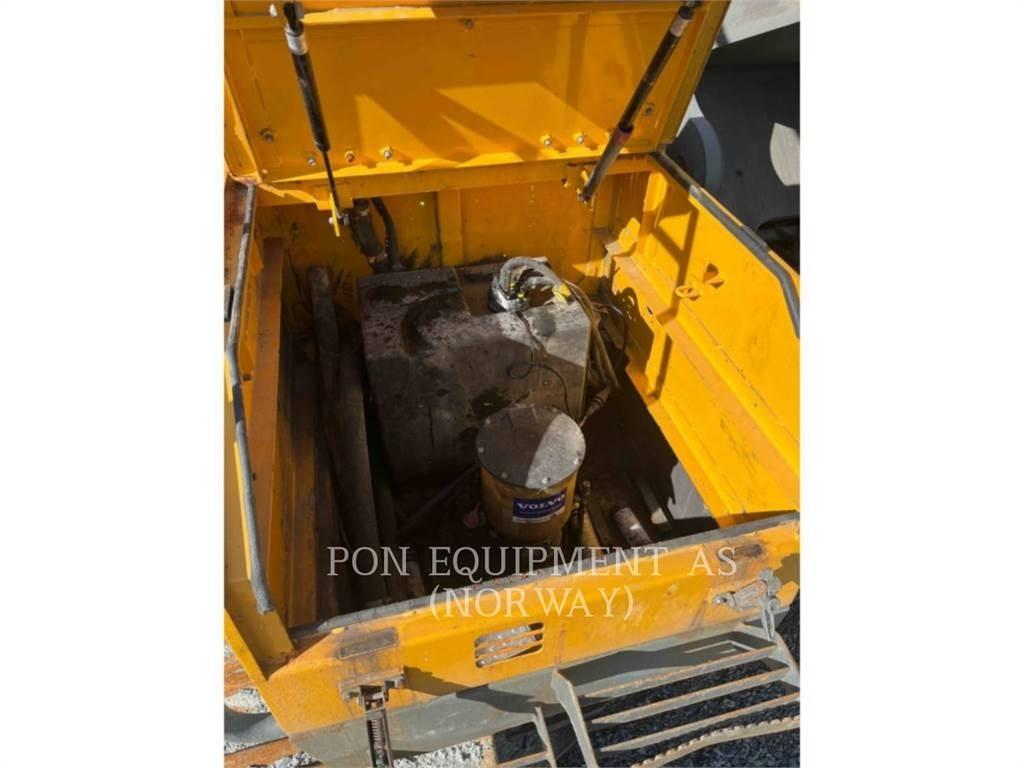 Volvo EC750 Гусеничні екскаватори