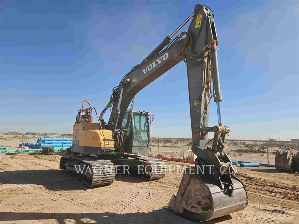 Volvo ECR235EL Гусеничні екскаватори