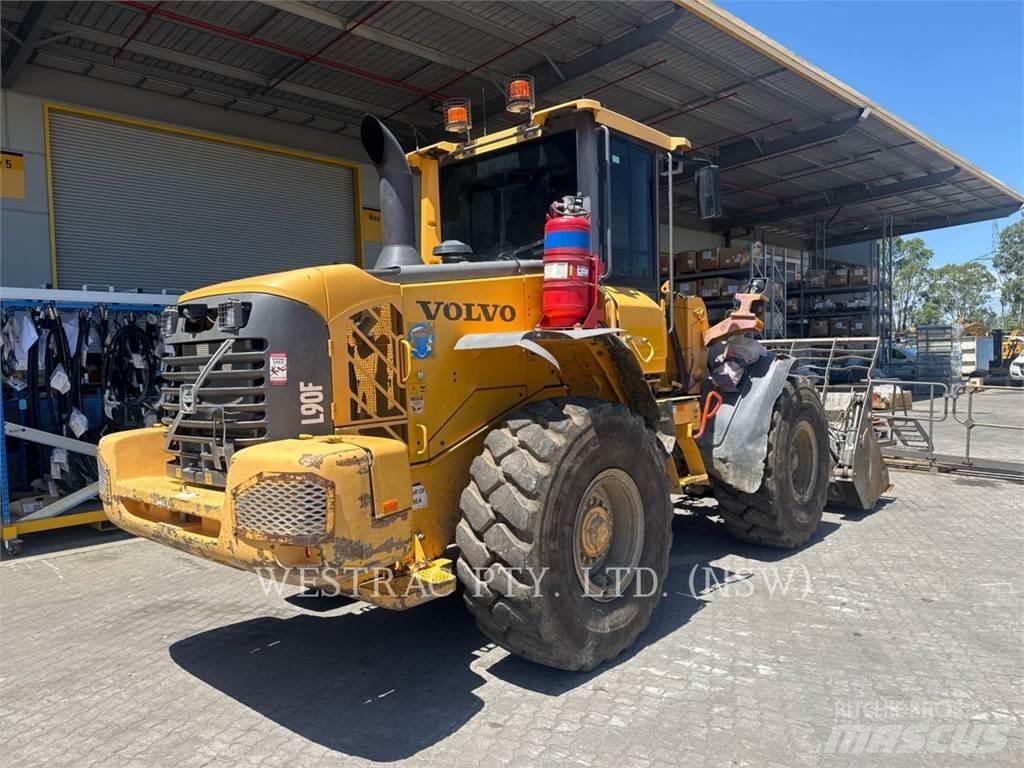Volvo L90F Фронтальні навантажувачі
