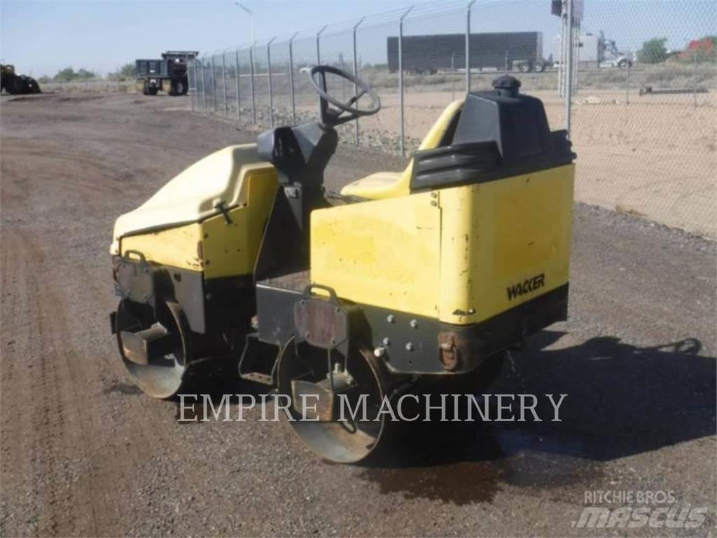 Wacker RD11A Котки тротуарні