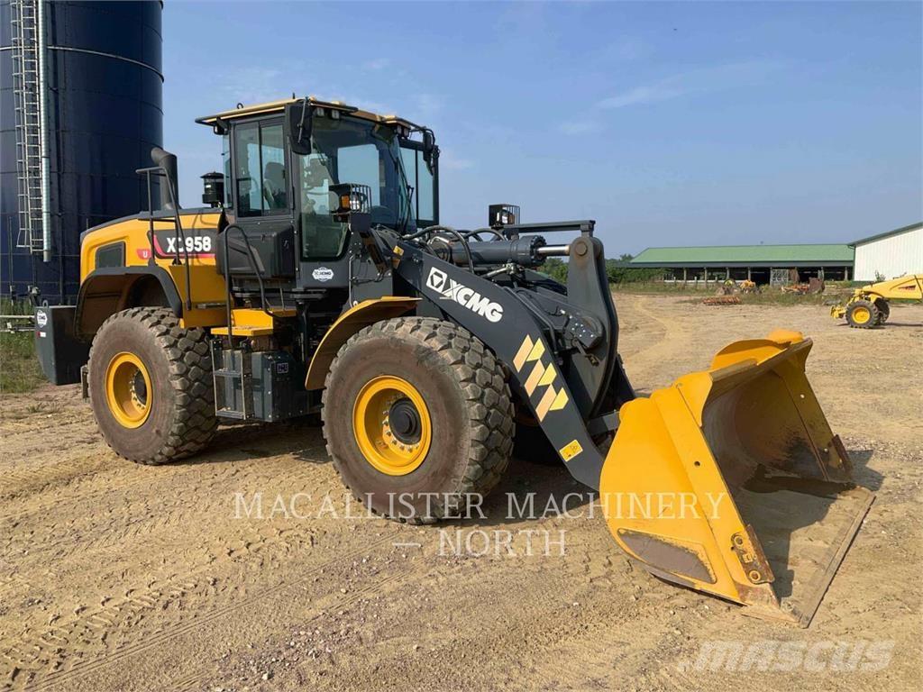 XCMG XC958U Фронтальні навантажувачі