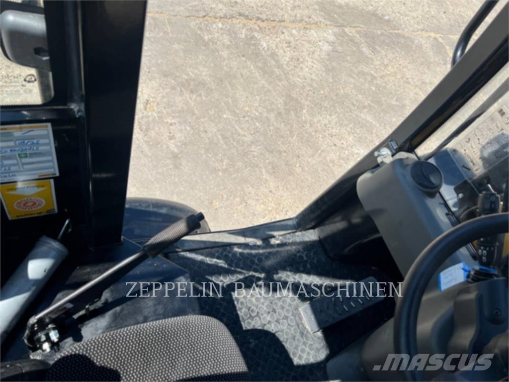 Zeppelin ZL35 Фронтальні навантажувачі