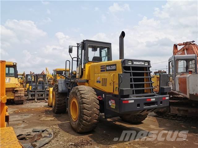 Komatsu WA 380 Фронтальні навантажувачі