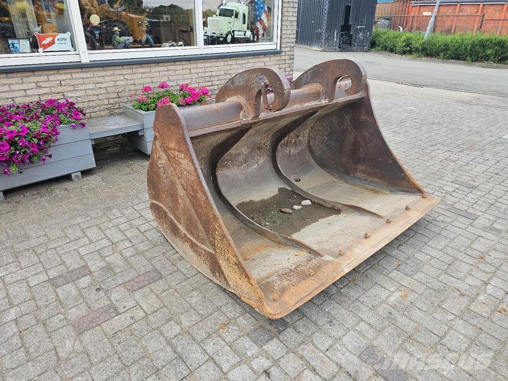  Onbekend Slotenbak Ковші