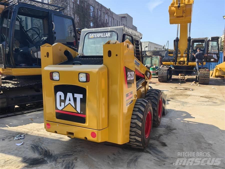 CAT cat262 Міні-навантажувачі