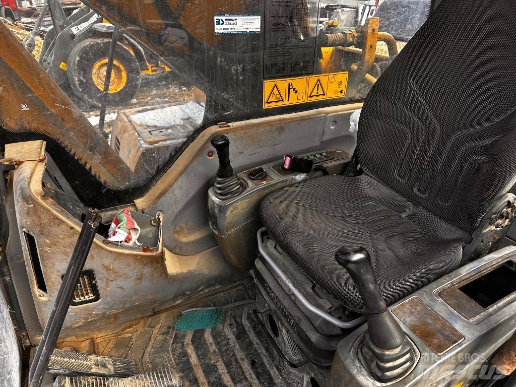 Sany pc210 Гусеничні екскаватори