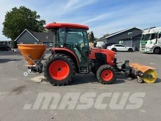 Kubota L2-452 Трактори