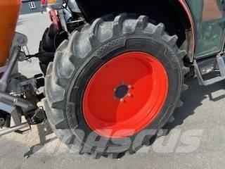 Kubota L2-452 Трактори