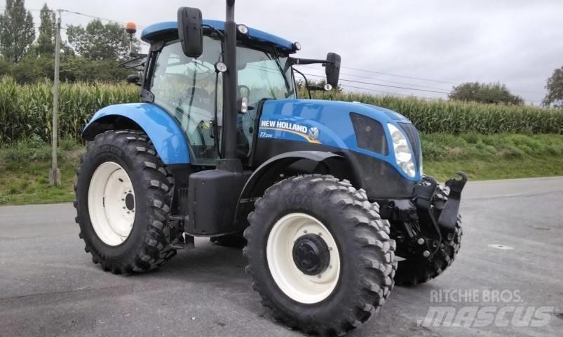 New Holland T 7.200 Трактори