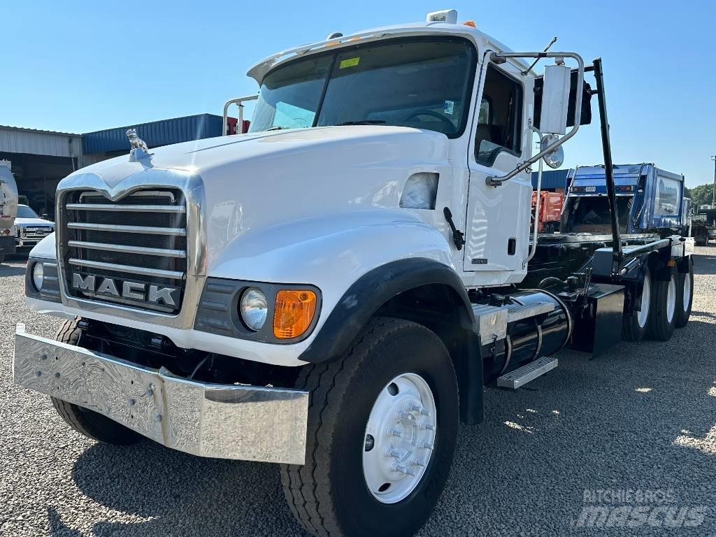 Mack GRANITE CV713 Контейнеровози