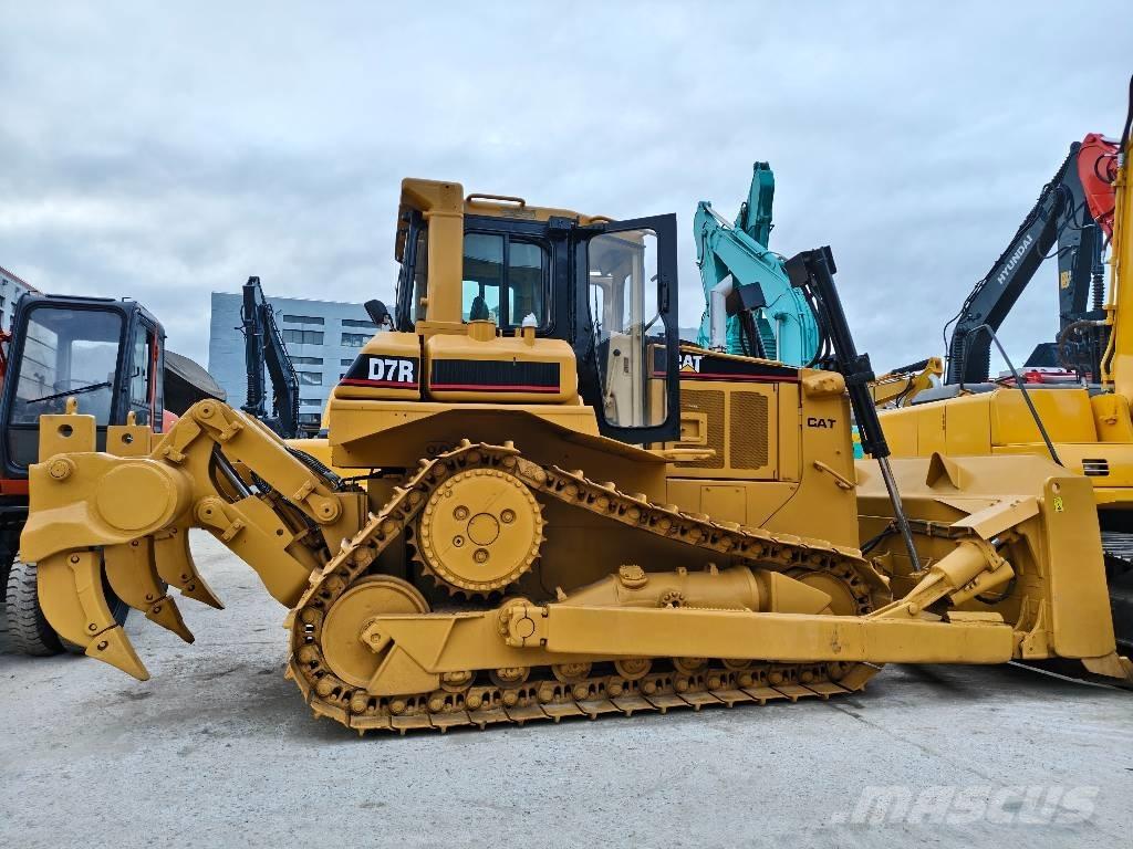CAT D 7 R Гусеничні бульдозери