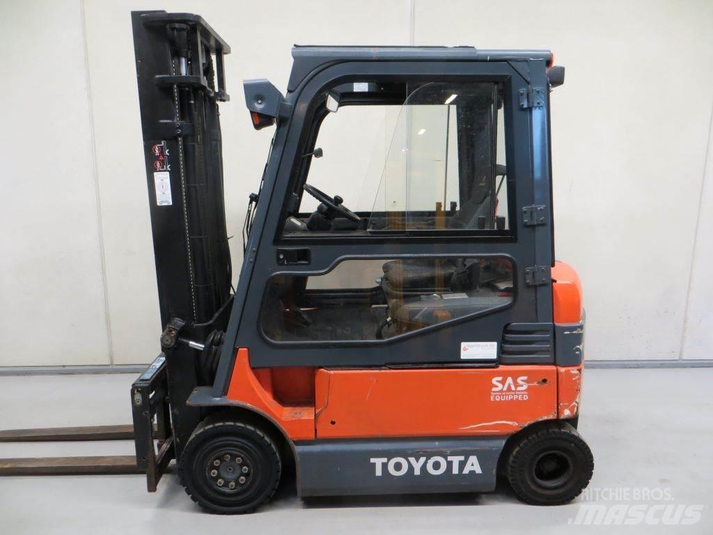 Toyota 7FBMF20 Електронавантажувачі