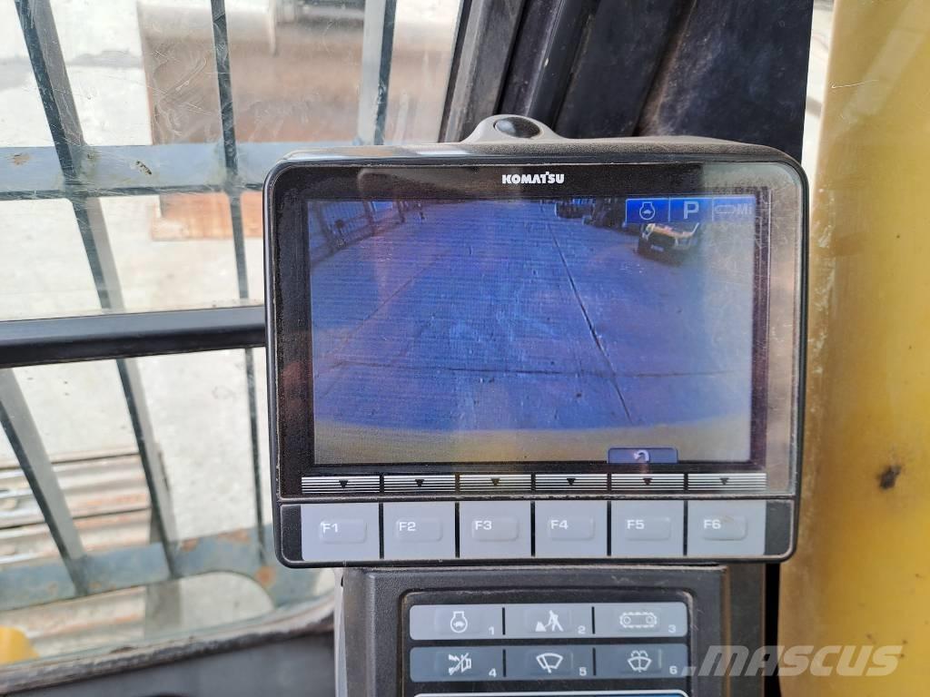 Komatsu HB 215 LC-2 Гусеничні екскаватори