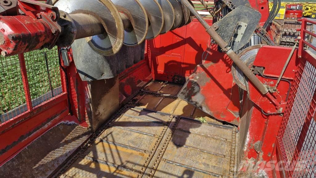Holmer T4-30 Бурякозбиральні комбайни