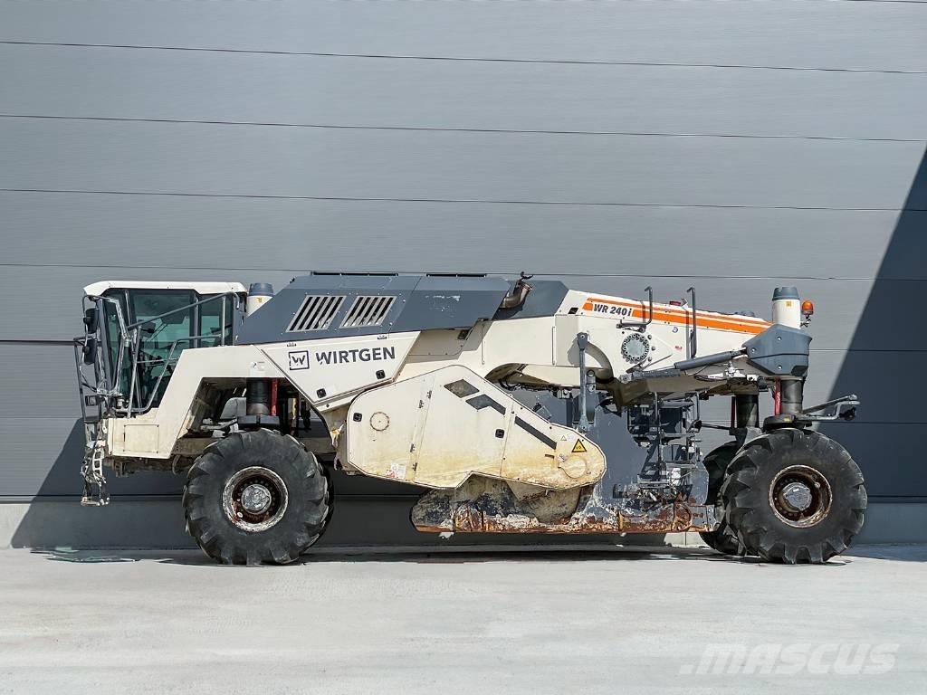 Wirtgen WR 240I Ресайклери