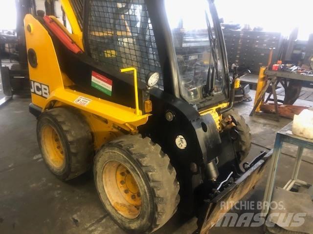 JCB Robot 170 Малі навантажувачі