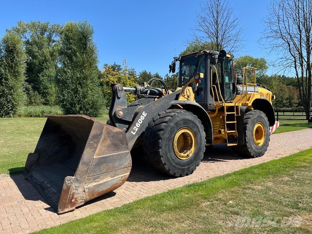 Bell L 2606 E Фронтальні навантажувачі