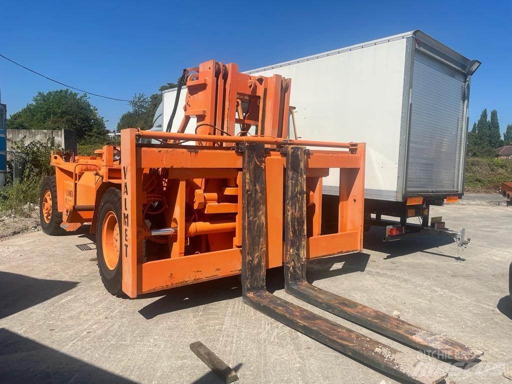 Valmet TD2212 Дизельні навантажувачі