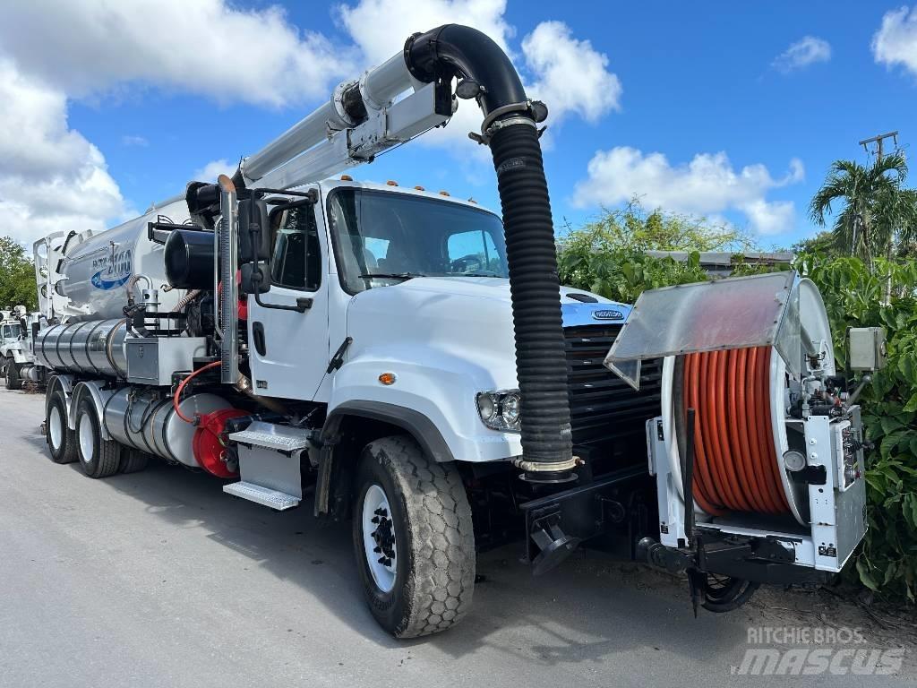 Freightliner 114 SD Комбі/Вакуумні вантажівки