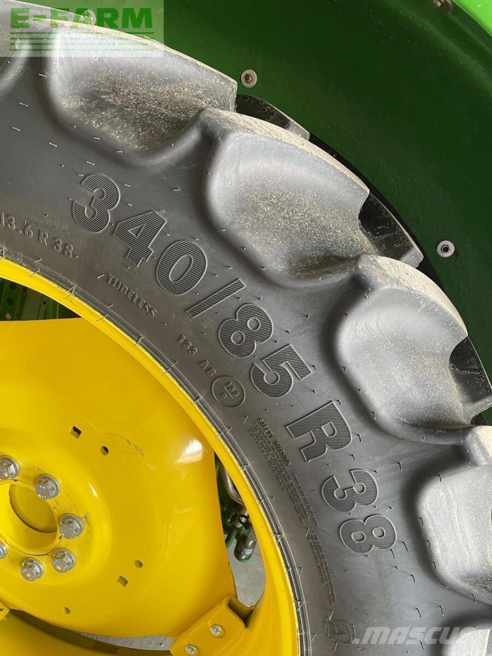 John Deere 5100m Трактори