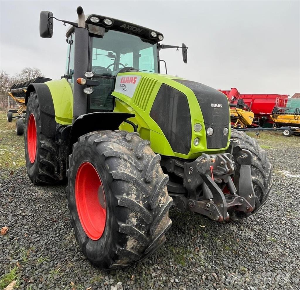CLAAS Axion 840 Трактори