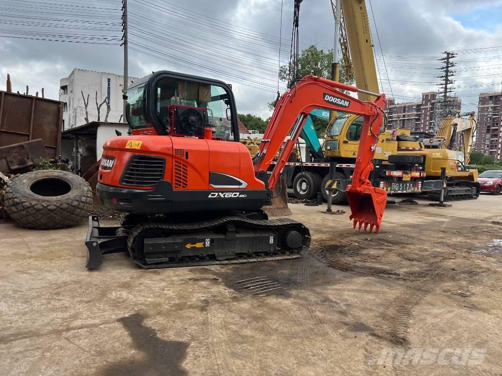 Doosan DX60 Гусеничні екскаватори