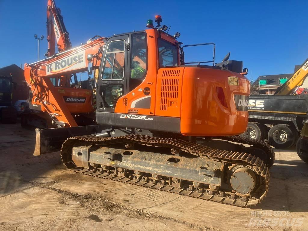 Doosan DX 235 LCR Гусеничні екскаватори