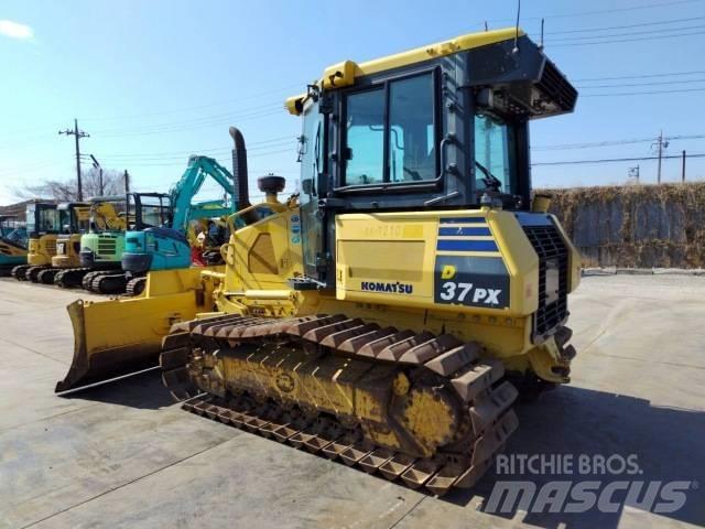 Komatsu D37PX-23 Гусеничні бульдозери