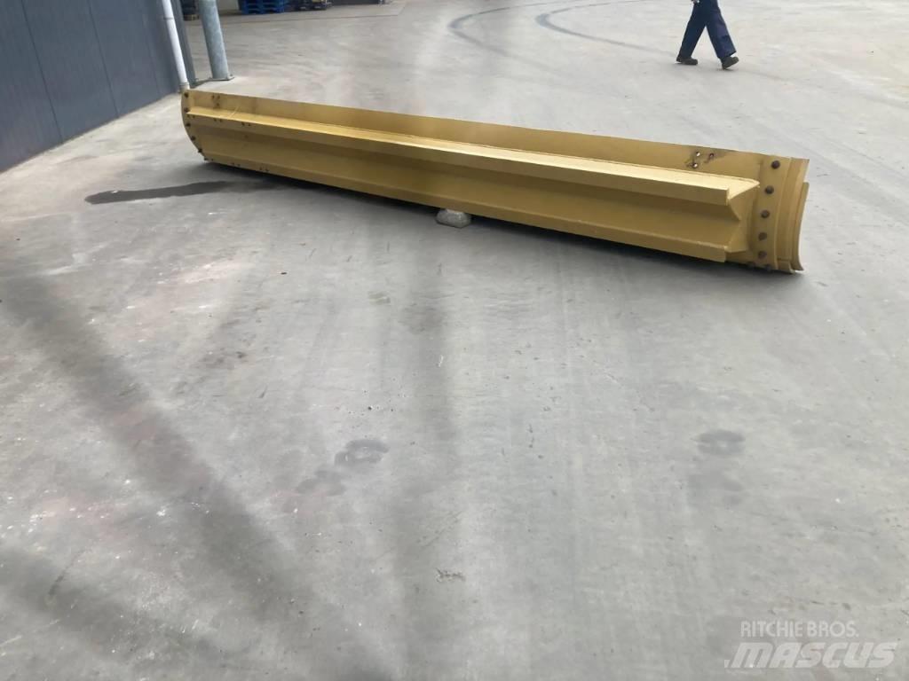 CAT 140M Moldboard Леміші