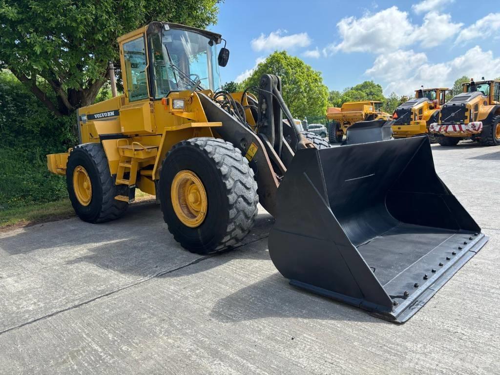 Volvo L 120 C Фронтальні навантажувачі
