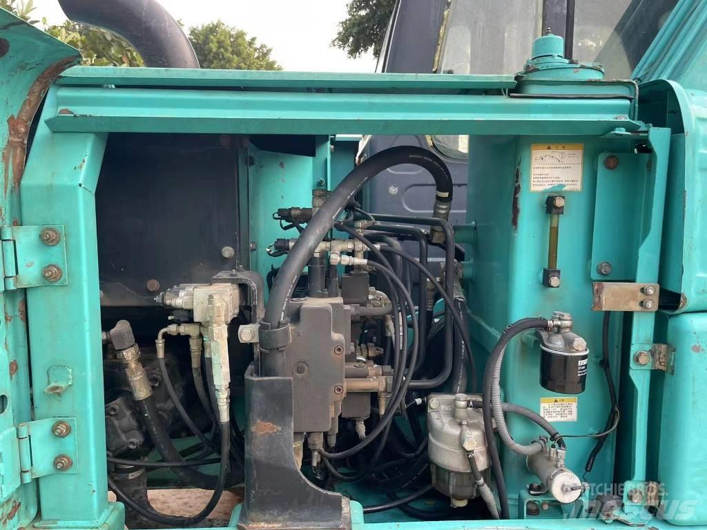 Kobelco SK 75 Гусеничні екскаватори