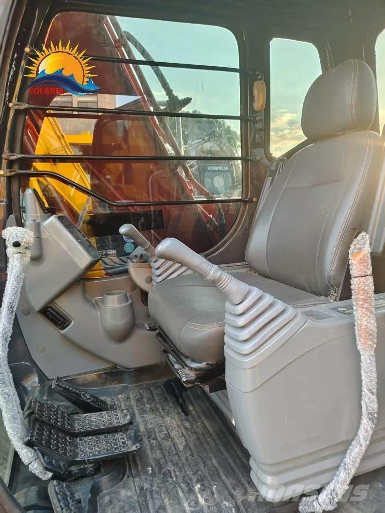 Hitachi ZX 130 Гусеничні екскаватори