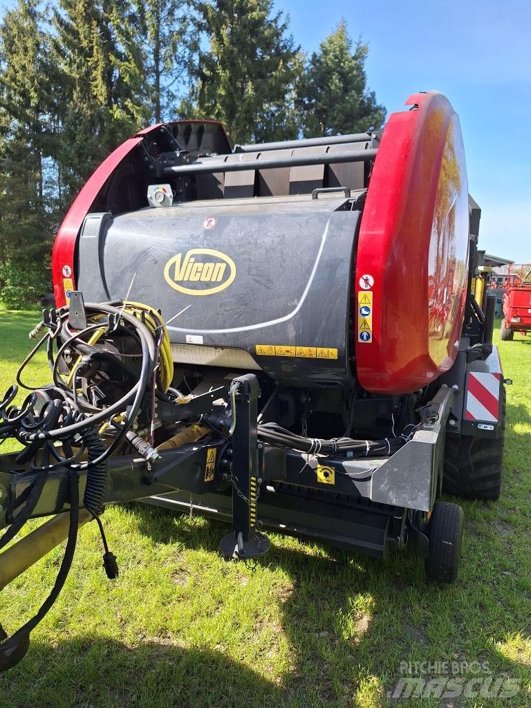 Vicon RV5216 Рулонні прес-підбирачі