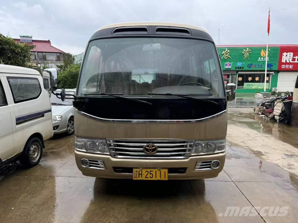 Toyota Coaster Bus Мікроавтобуси