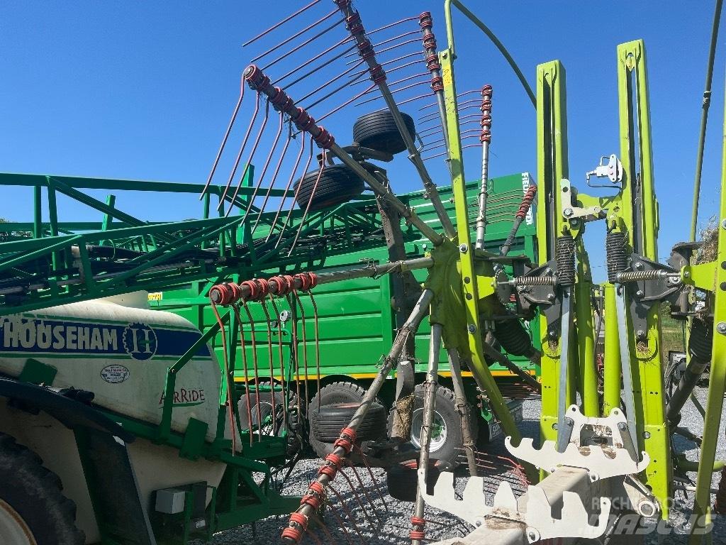 CLAAS Liner 2800 Граблі і сінозворушувачі
