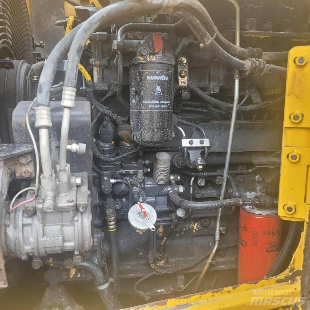 Komatsu WA500 Фронтальні навантажувачі