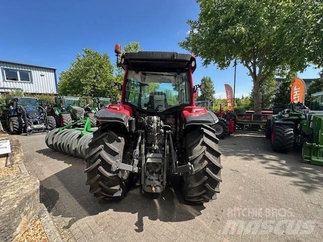 Valtra A 115 MH4 Трактори
