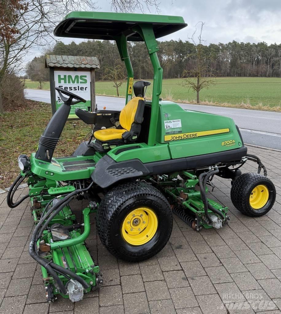 John Deere 8700 A Косарки фарватера