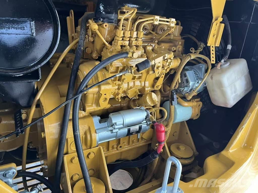 CAT 305.5 Міні-екскаватори < 7т