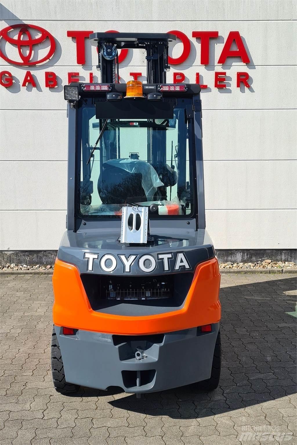 Toyota 52-8FDJF35 Дизельні навантажувачі