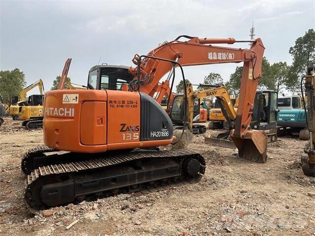 Hitachi ZX138 Гусеничні екскаватори