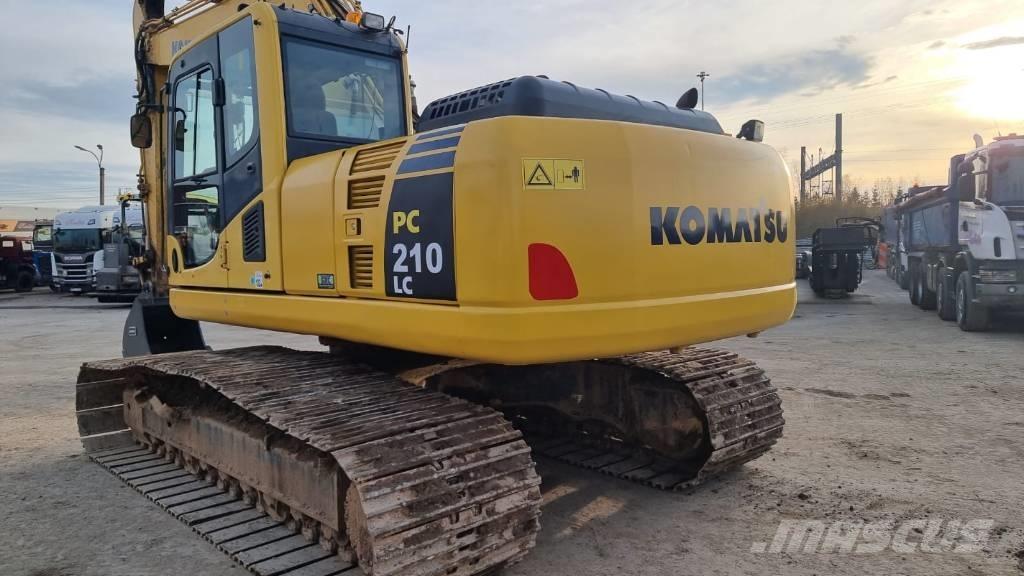 Komatsu PC 210 LC Гусеничні екскаватори