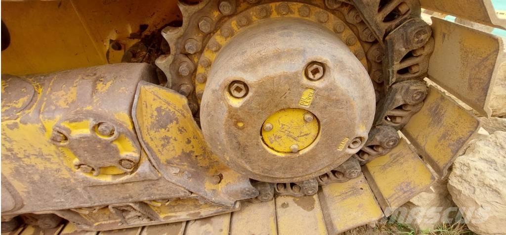 Komatsu D 65 EX-16 Гусеничні бульдозери