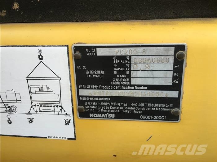 Komatsu PC 200-8 Гусеничні екскаватори