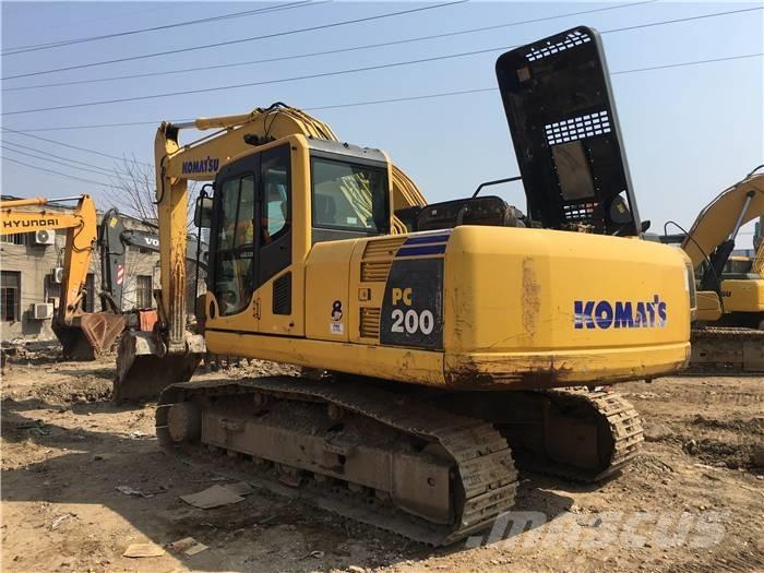 Komatsu PC 200-8 Гусеничні екскаватори