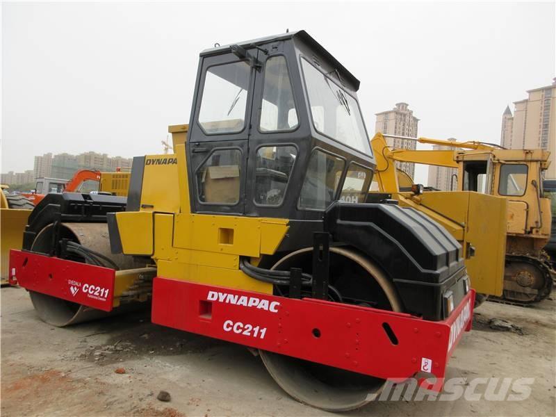 Dynapac CC 211 Котки тротуарні