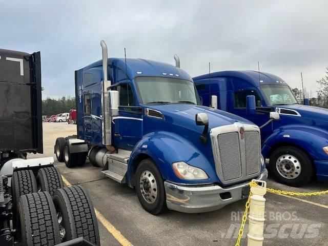 Kenworth T 680 Тягачі